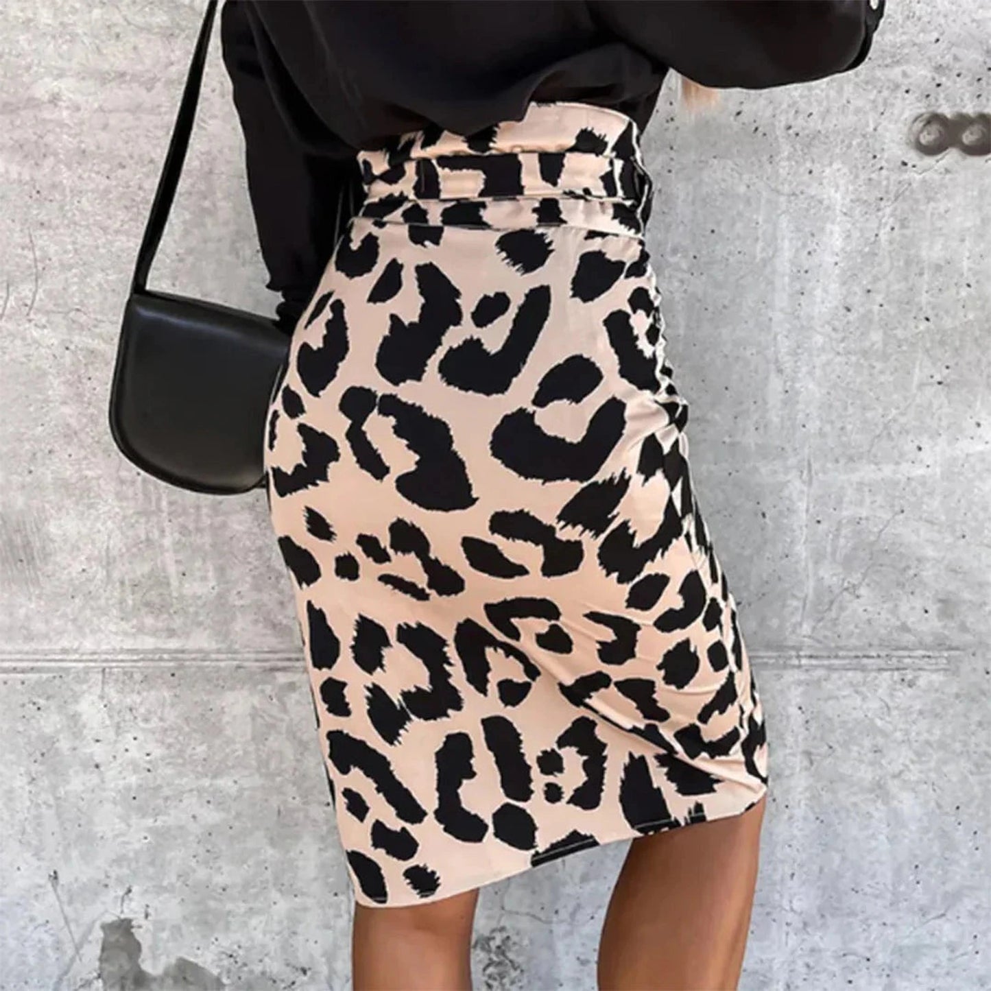 Valentina Feminine Leopard Print Skirt – Chic Midi Silhouette in Earthy Tones